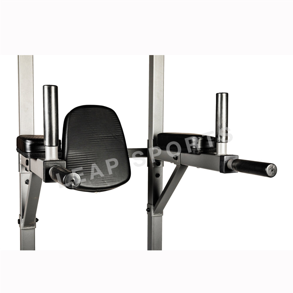 Tour de musculation avec barre de traction et support pour extensions de jambes